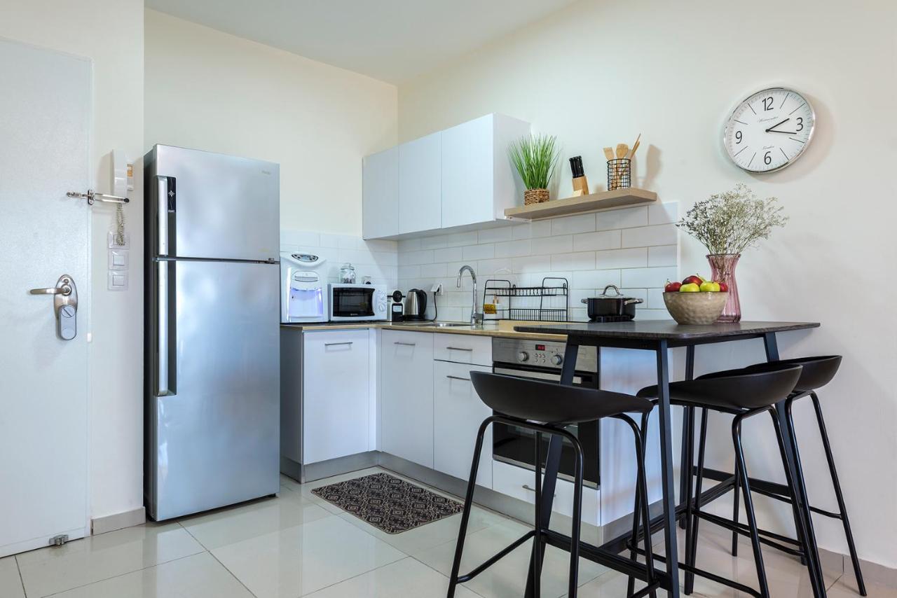 Melony Apartments Yam Suf Street Eilat Exterior photo